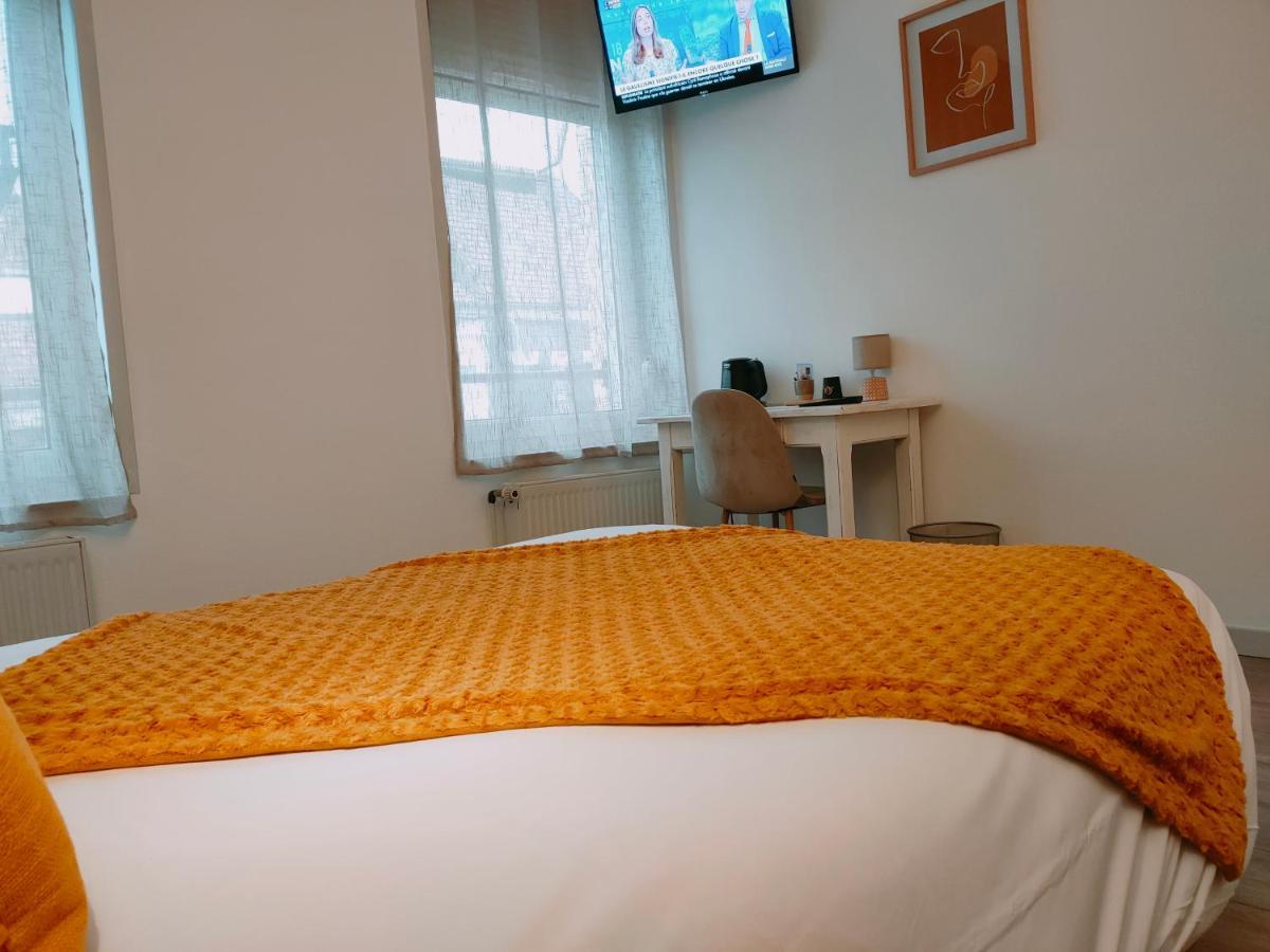 Le Royal Hotel Saint-Pol-sur-Ternoise Екстер'єр фото