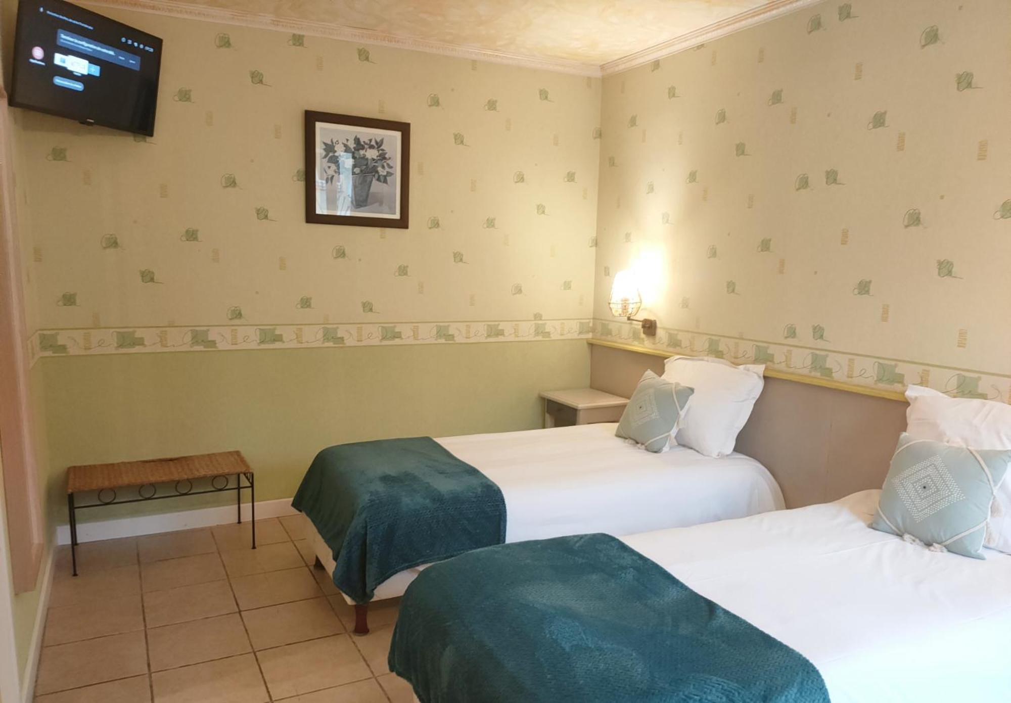 Le Royal Hotel Saint-Pol-sur-Ternoise Екстер'єр фото