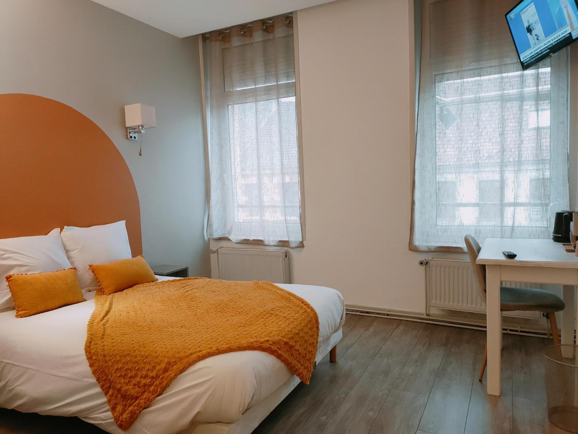 Le Royal Hotel Saint-Pol-sur-Ternoise Екстер'єр фото