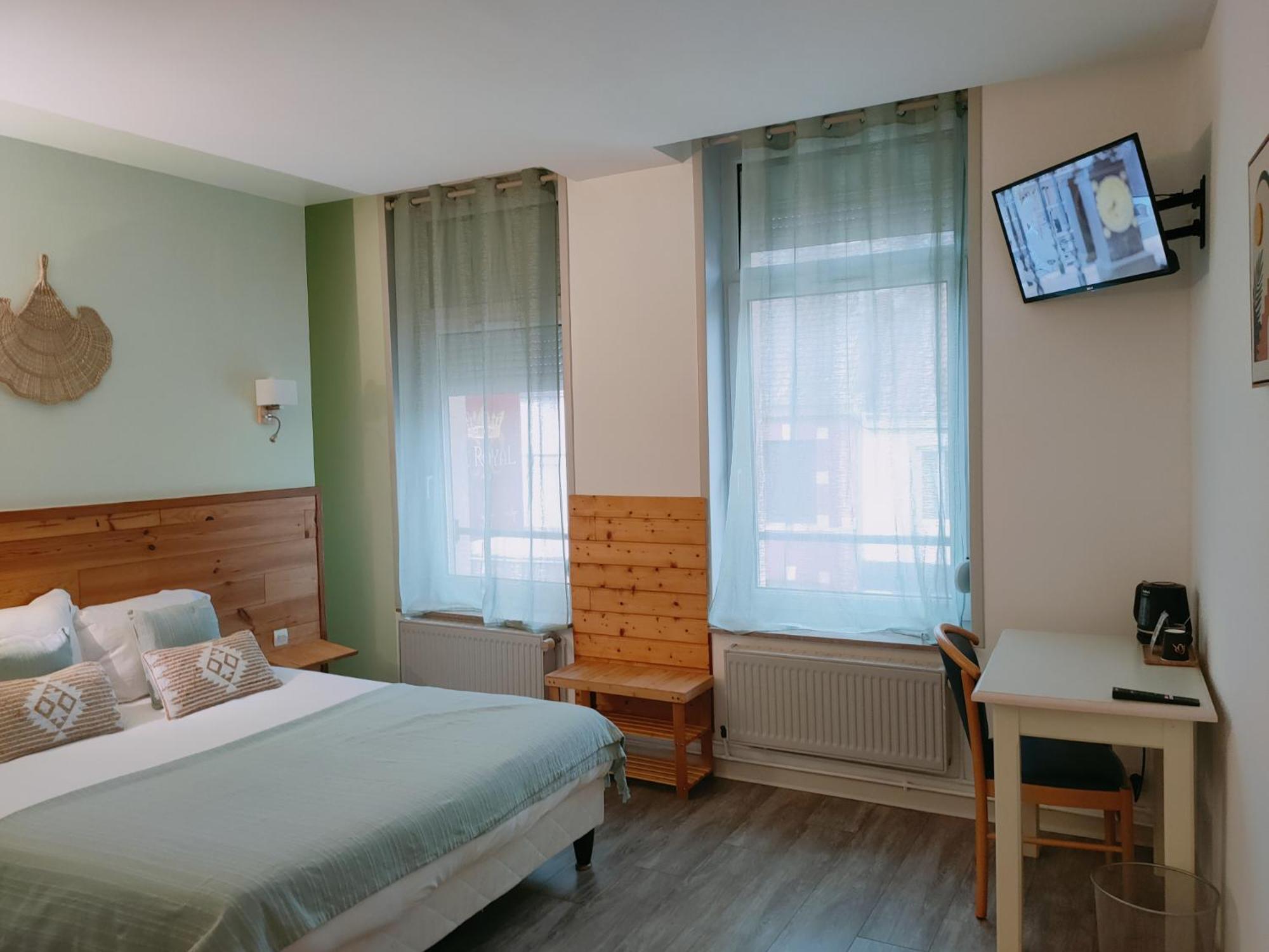 Le Royal Hotel Saint-Pol-sur-Ternoise Екстер'єр фото