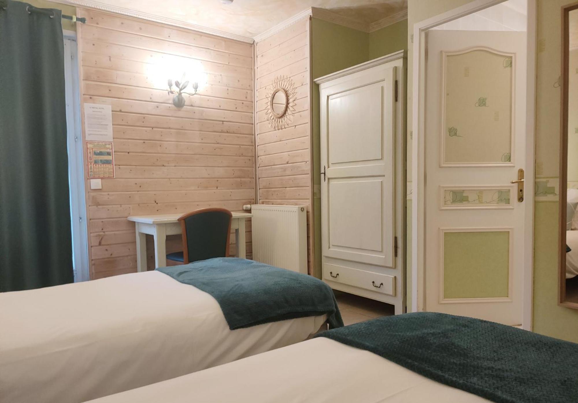 Le Royal Hotel Saint-Pol-sur-Ternoise Екстер'єр фото